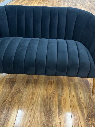 Aliona Tufted Velvet Loveseat - Black - Image 2